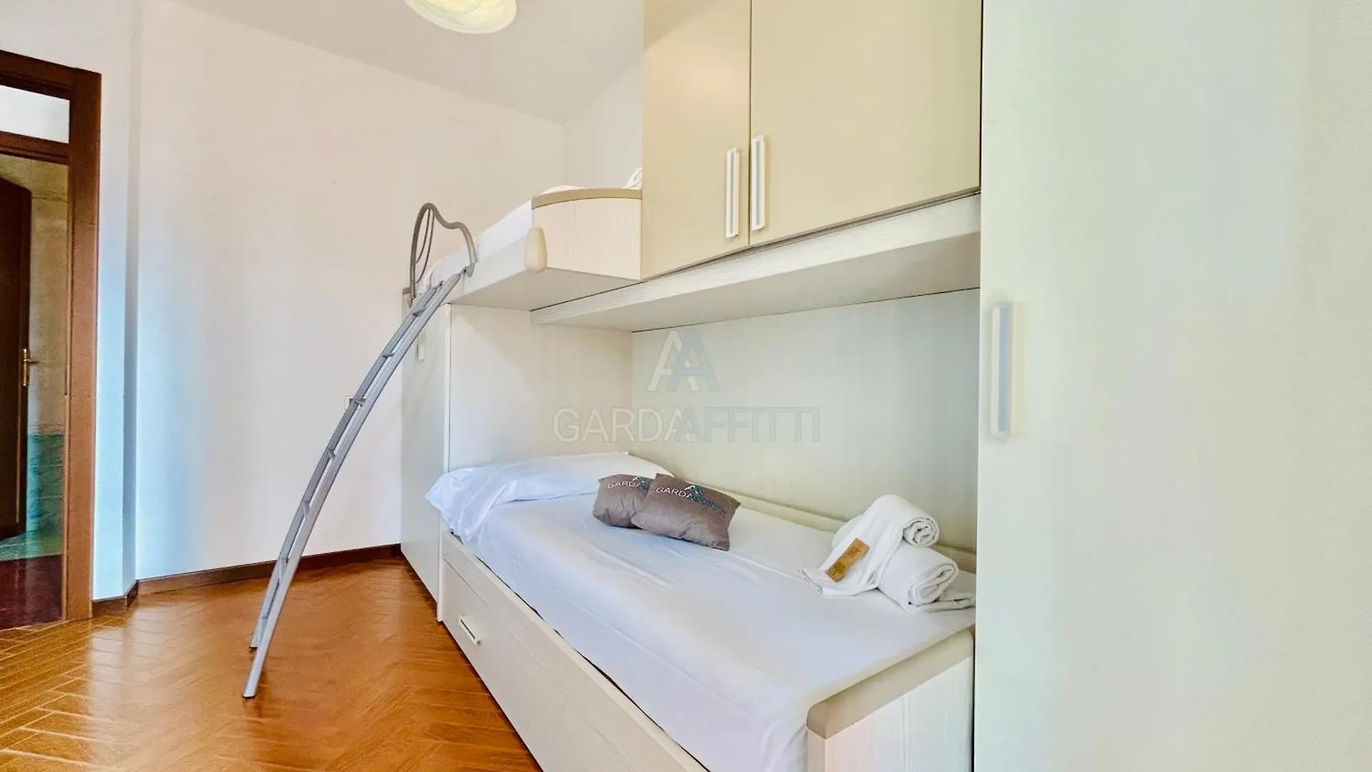 Appartement Praga Rif à Sirmione